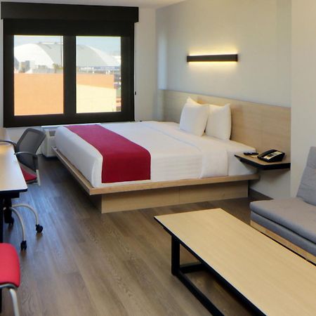 City Express By Marriott Nuevo Laredo Buitenkant foto