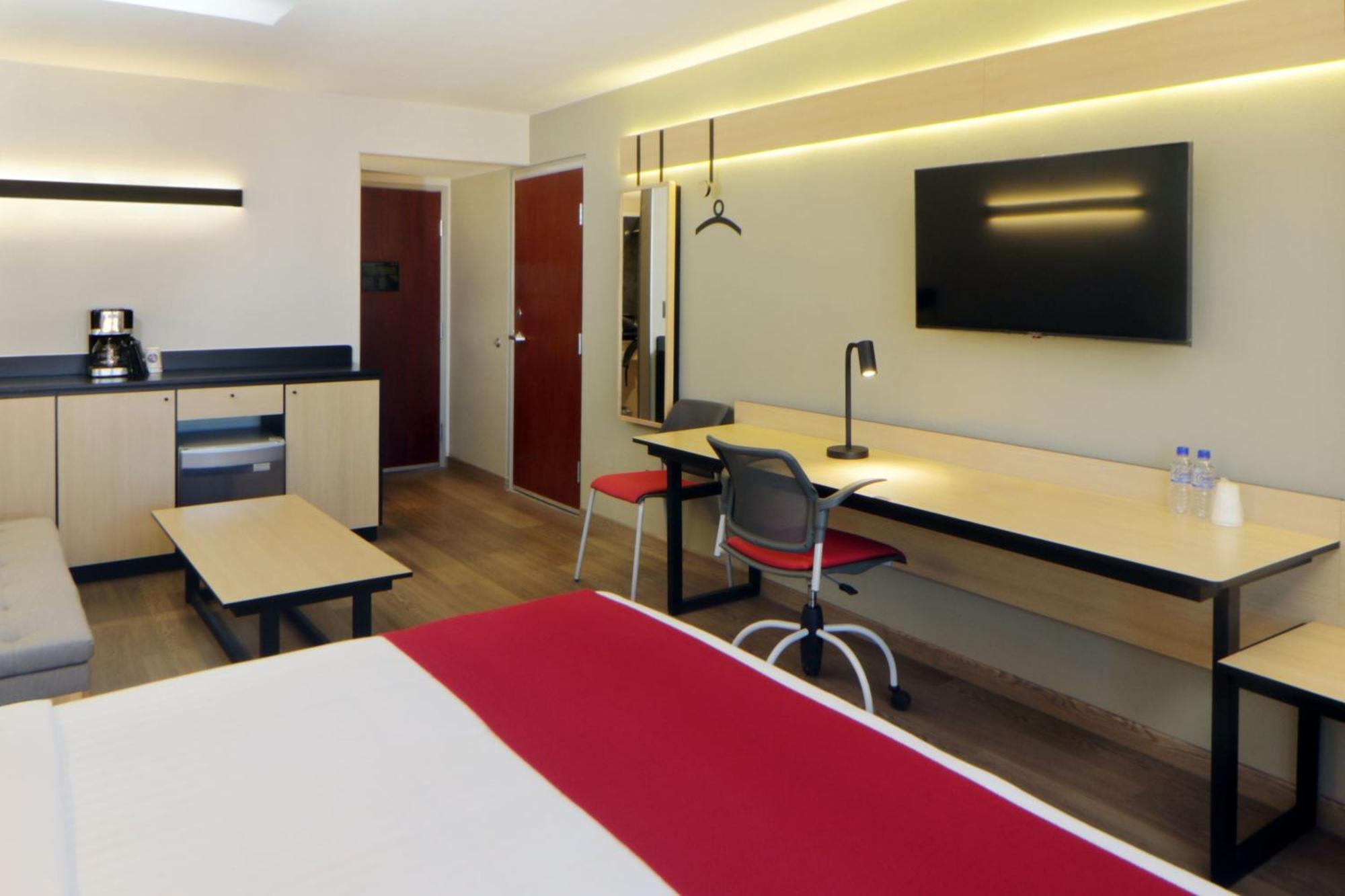 City Express By Marriott Nuevo Laredo Buitenkant foto